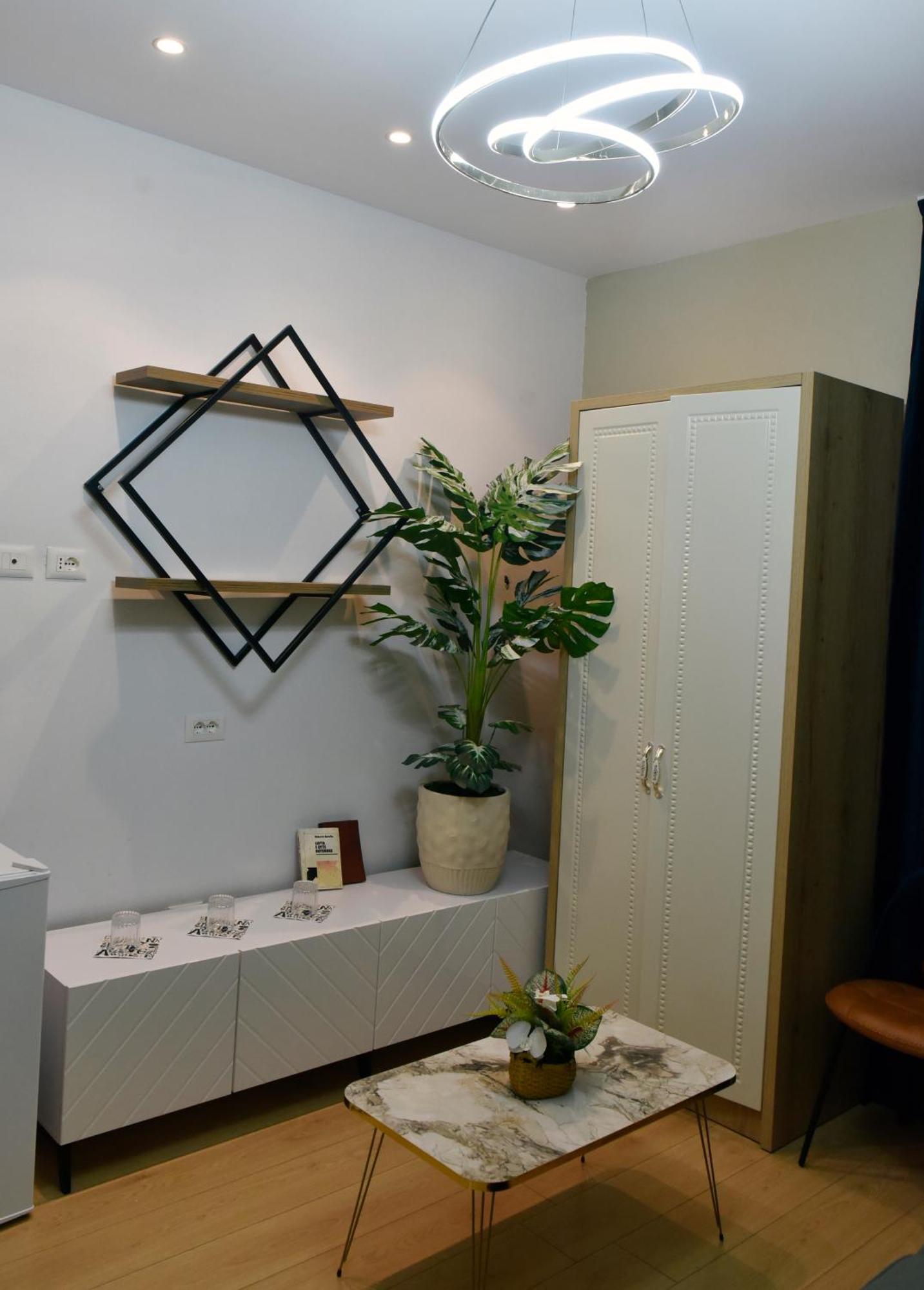 City Center Rooms And Apartments Durrës 외부 사진